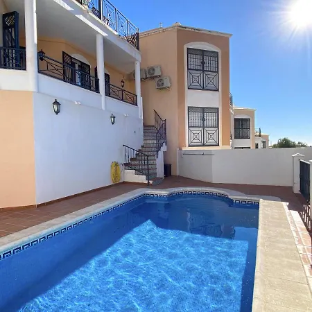 Lucena Private Pool Casasol